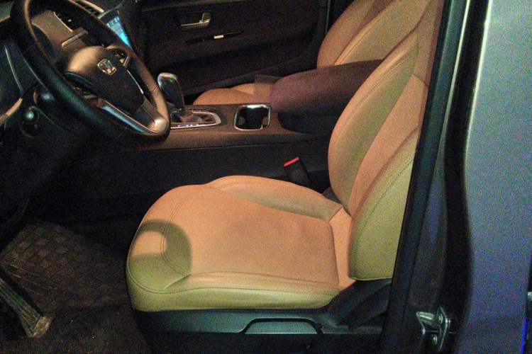 Used Huasong 7 2017 2.0T Automatic Executive Version Left Front Seat