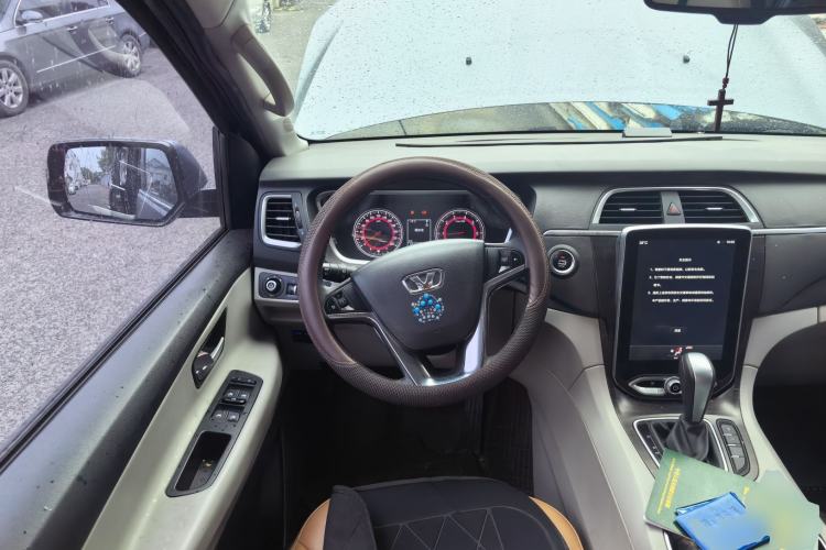 Used Huasong 7 2017 2.0T Automatic Elite Edition Steering Wheel