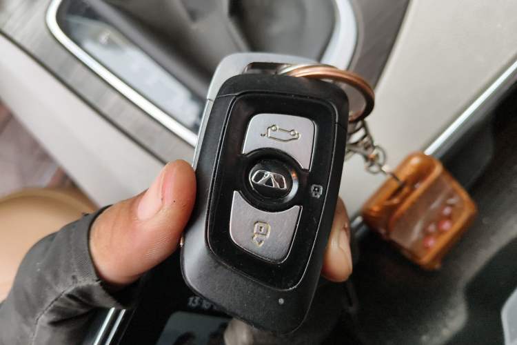 Used Huasong 7 2017 2.0T Automatic Standard Edition Vehicle Key