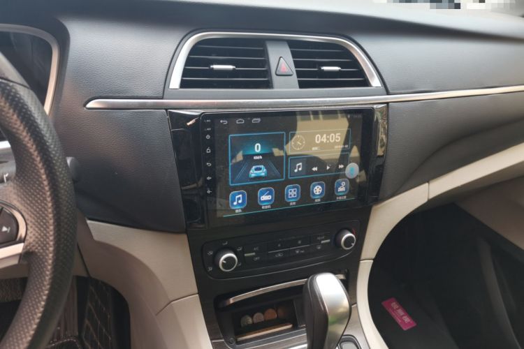 Used Huasong 7 2017 2.0T Automatic Standard Edition Audio And AC Panel