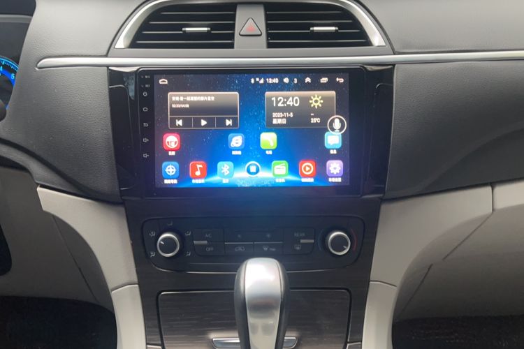 Used Huasong 7 2017 2.0T Automatic Standard Edition Audio And AC Panel