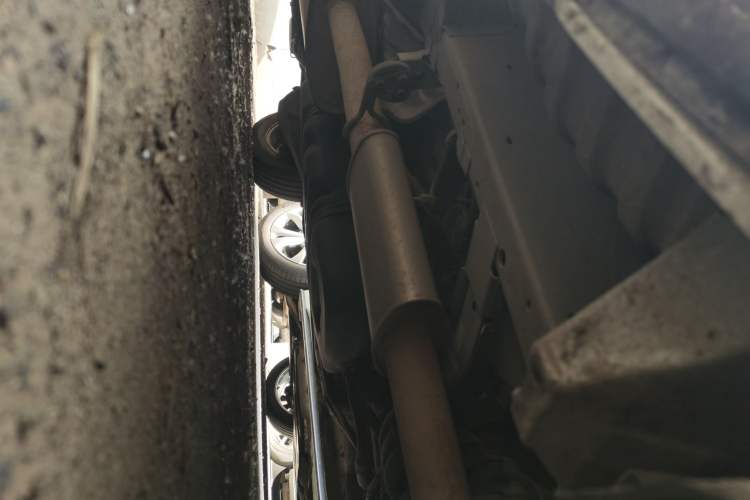 Used Huasong 7 2017 2.0T Automatic Standard Edition Chassis Front Right