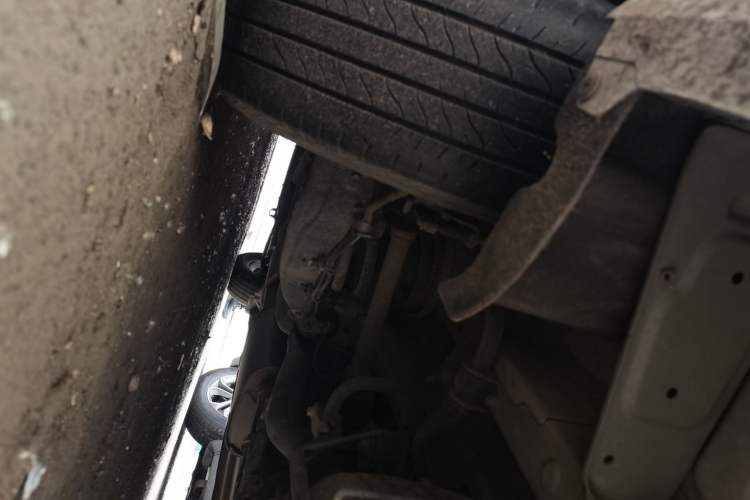 Used Huasong 7 2017 2.0T Automatic Standard Edition Chassis Rear