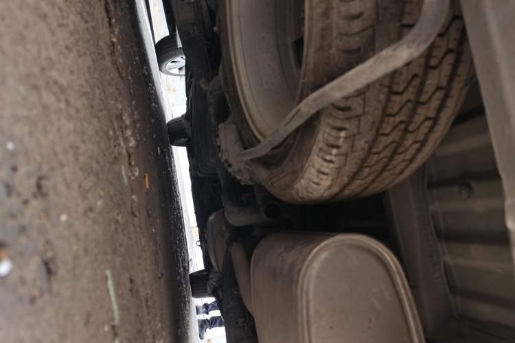 Used Huasong 7 2017 2.0T Automatic Standard Edition Chassis Rear Right