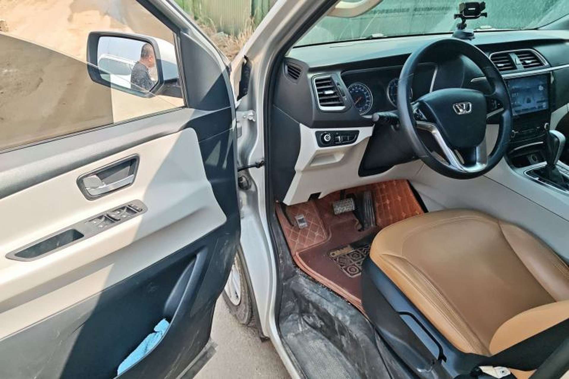 Used Huasong 7 2017 2.0T Automatic Elite Edition Driver Seat