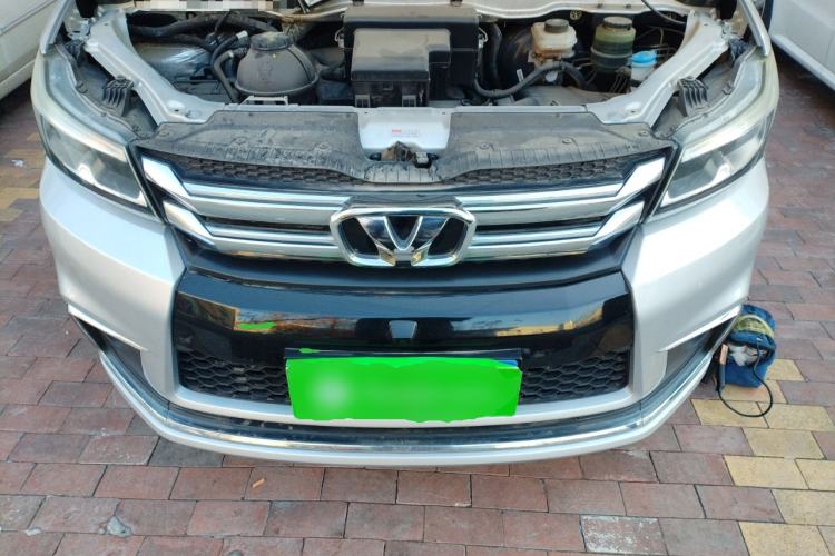 Used Huasong 7 2017 2.0T Automatic Elite Edition Engine Bay