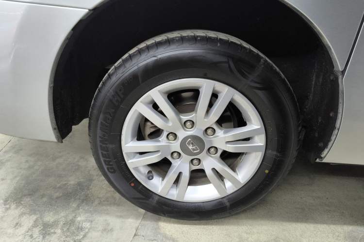 Used Huasong 7 2017 2.0T Automatic Standard Edition Exterior 2