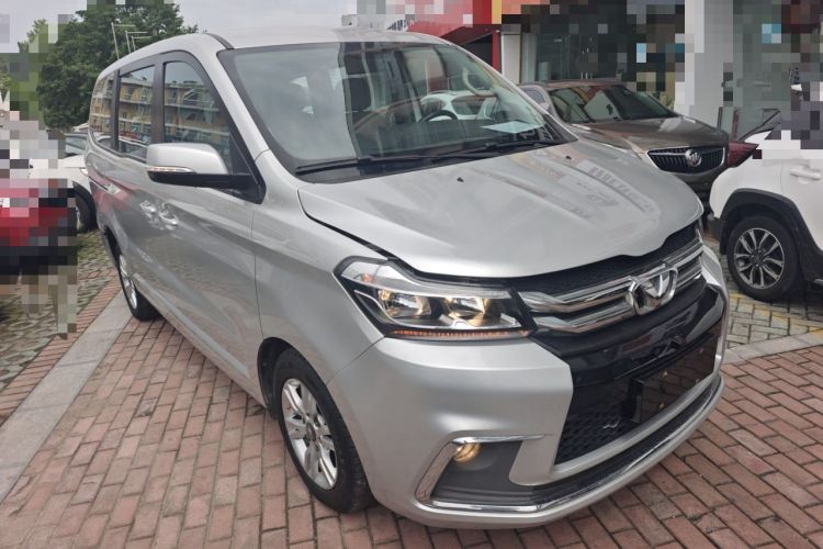 Used Huasong 7 2017 2.0T Automatic Standard Edition Front Right 45 Deg
