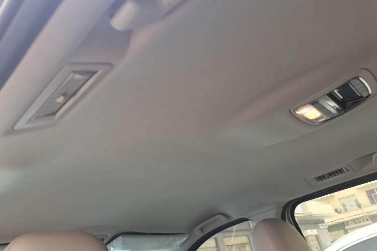 Used Huasong 7 2017 2.0T Automatic Standard Edition Headliner