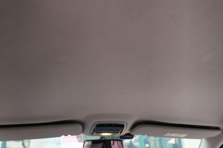 Used Huasong 7 2017 2.0T Automatic Elite Edition Headliner