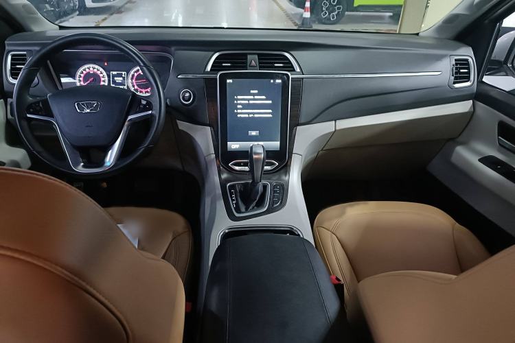 Used Huasong 7 2017 2.0T Automatic Elite Edition Interior 1