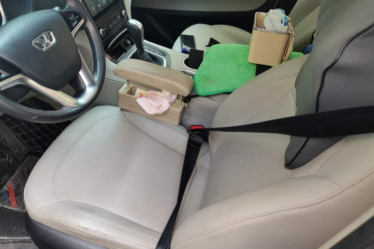 Used Huasong 7 2017 2.0T Automatic Standard Edition Left Front Seat