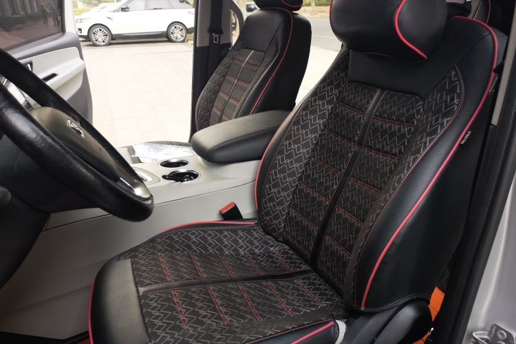 Used Huasong 7 2017 2.0T Automatic Elite Edition Left Front Seat