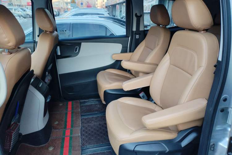Used Huasong 7 2017 2.0T Automatic Elite Edition Left Rear Seat