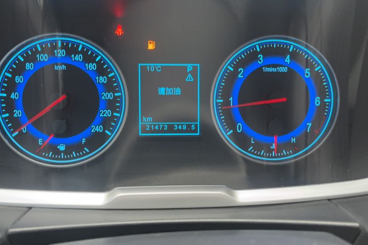 Used Huasong 7 2017 2.0T Automatic Standard Edition Odometer Close Up