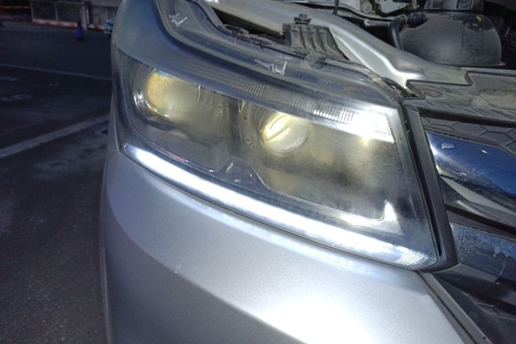 Used Huasong 7 2017 2.0T Automatic Elite Edition Right Front Headlight