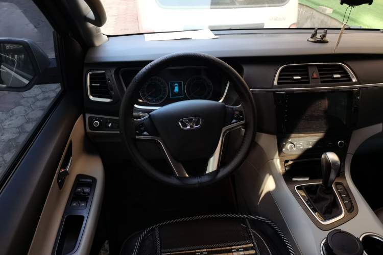 Used Huasong 7 2017 2.0T Automatic Elite Edition Steering Wheel