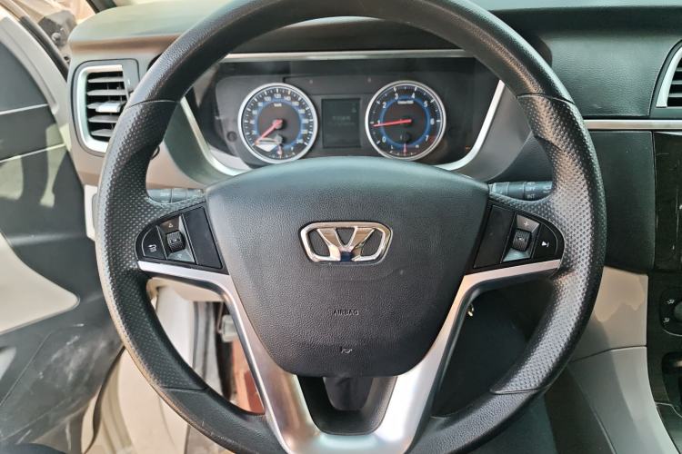 Used Huasong 7 2017 2.0T Automatic Elite Edition Steering Wheel
