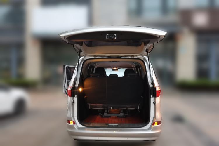 Used Huasong 7 2017 2.0T Automatic Elite Edition Trunk