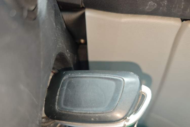 Used Huasong 7 2017 2.0T Automatic Standard Edition Vehicle Key