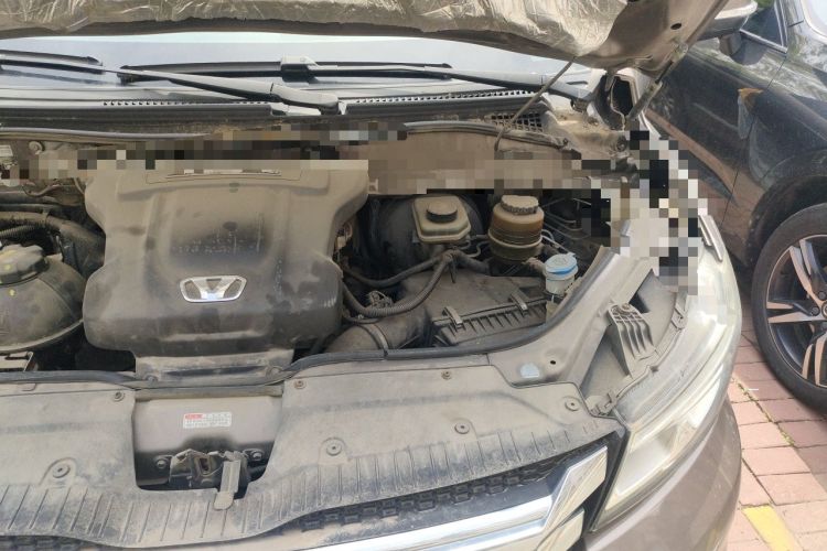 Used Huasong 7 2017 2.0T Automatic Elite Edition Engine Bay Left