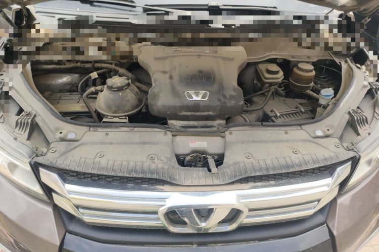 Used Huasong 7 2017 2.0T Automatic Elite Edition Engine Bay