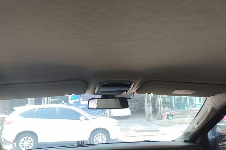 Used Huasong 7 2017 2.0T Automatic Standard Edition Headliner