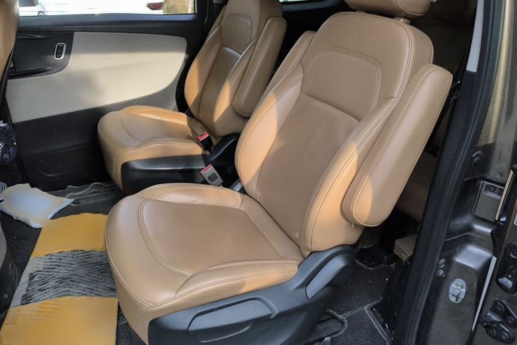 Used Huasong 7 2017 2.0T Automatic Elite Edition Left Rear Seat