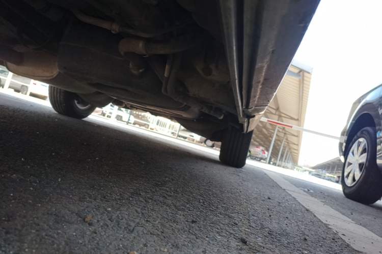 Used Huasong 7 2017 2.0T Automatic Standard Edition Left Side Sill