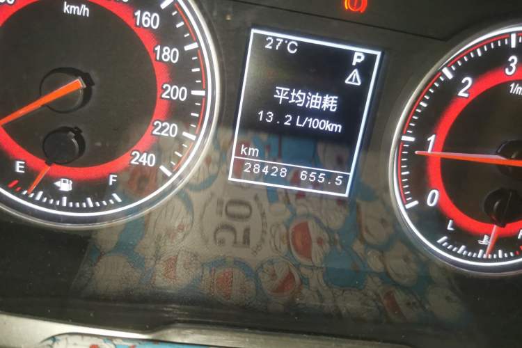 Used Huasong 7 2017 2.0T Automatic Elite Edition Odometer Close Up