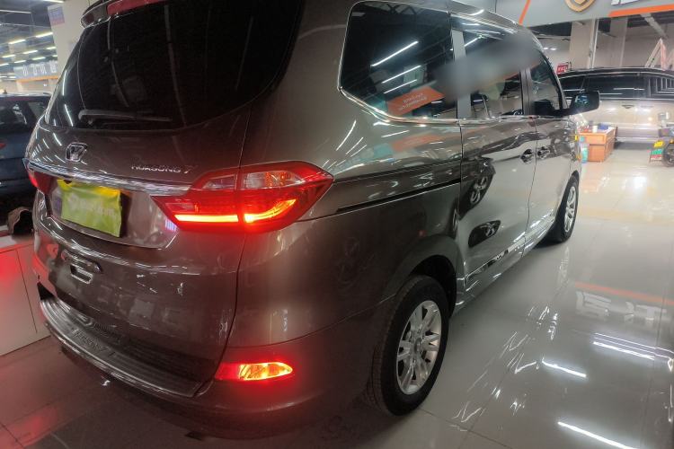 Used Huasong 7 2017 2.0T Automatic Standard Edition Rear Right 45 Deg