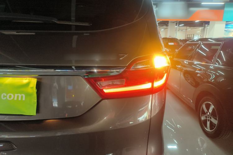 Used Huasong 7 2017 2.0T Automatic Standard Edition Right Rear Taillight