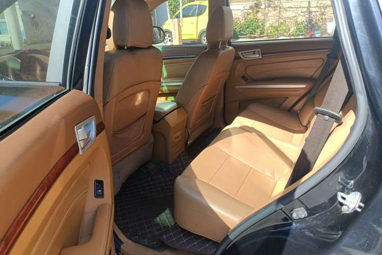 Used Huatai Boliger 2012 1.8T Automatic Two-Wheel Drive Executive Version Left Rear Seat