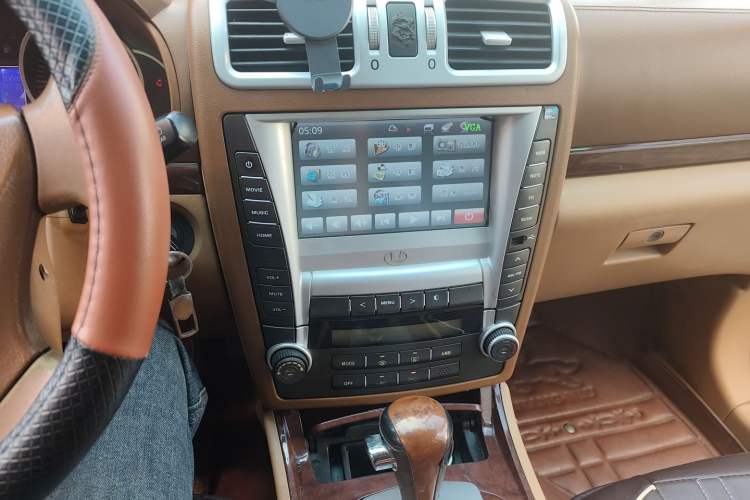 Used Huatai Boliger 2012 1.8T Automatic Two-Wheel Drive Business Edition Audio And AC Panel