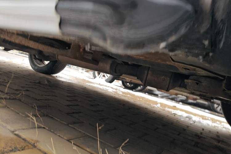 Used Huatai Boliger 2012 1.8T Manual Two-Wheel Drive Smart Edition Chassis Front Right