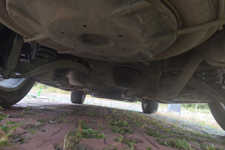 Used Huatai Boliger 2012 1.8T Automatic Two-Wheel Drive Business Edition Chassis Rear