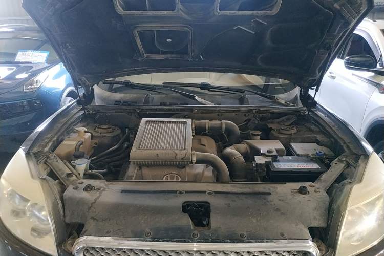Used Huatai Boliger 2012 1.8T Manual Two-Wheel Drive Smart Edition Engine Bay