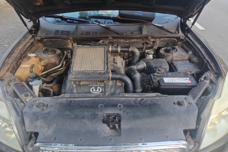 Used Huatai Boliger 2012 1.8T Manual Two-Wheel Drive Smart Edition Engine Bay