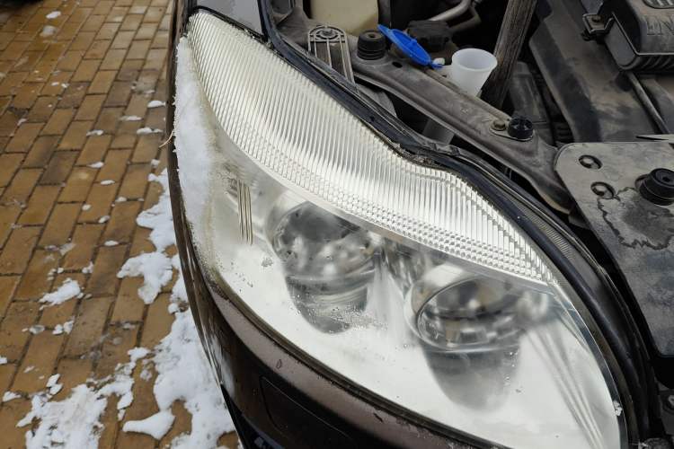Used Huatai Boliger 2012 1.8T Manual Two-Wheel Drive Smart Edition Right Front Headlight