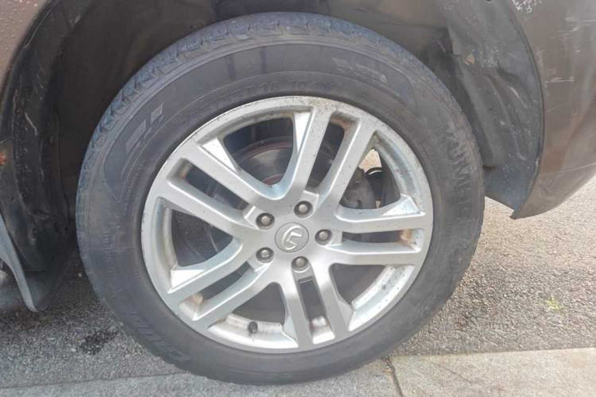 Used Huatai Boliger 2012 1.8T Manual Two-Wheel Drive Smart Edition Right Front Wheel Hub