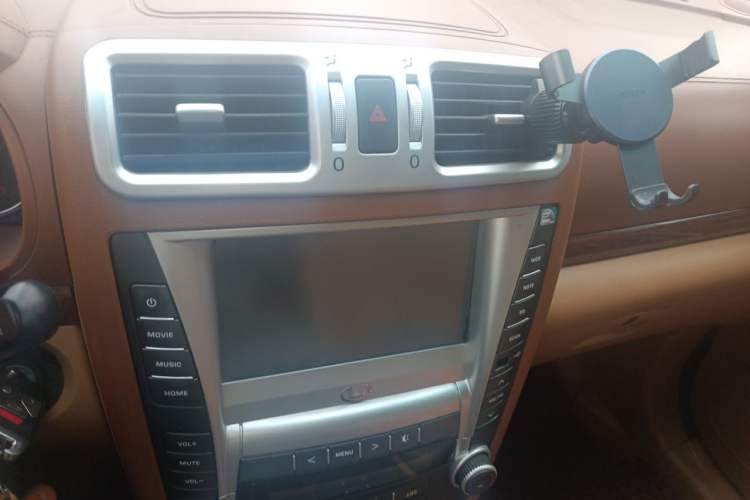 Used Huatai Boliger 2012 1.8T Manual Two-Wheel Drive Smart Edition Audio And AC Panel
