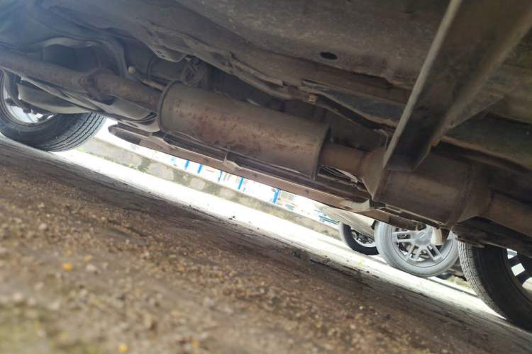 Used Huatai Boliger 2012 2.0T Manual Two-Wheel Drive Zhihui Edition Chassis Front Right