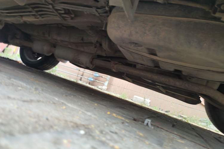 Used Huatai Boliger 2012 2.0T Manual Two-Wheel Drive Zhihui Edition Chassis Rear Left
