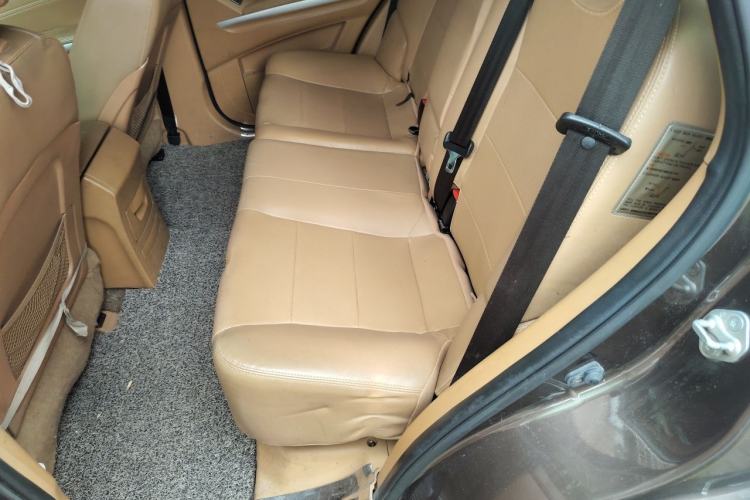 Used Huatai Boliger 2012 2.0T Manual Two-Wheel Drive Zhihui Edition Left Rear Seat