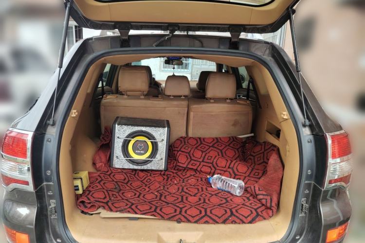 Used Huatai Boliger 2012 2.0T Manual Two-Wheel Drive Zhihui Edition Trunk