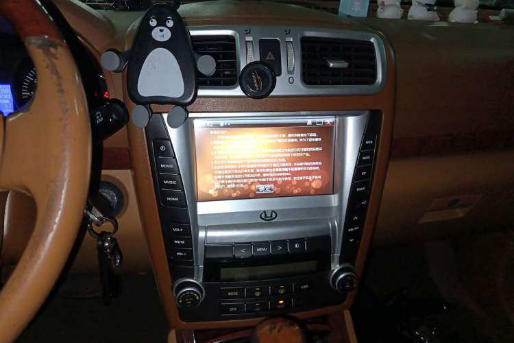 Used Huatai Boliger 2013 1.8T Automatic Two-Wheel Drive Zhihui Edition Audio And AC Panel