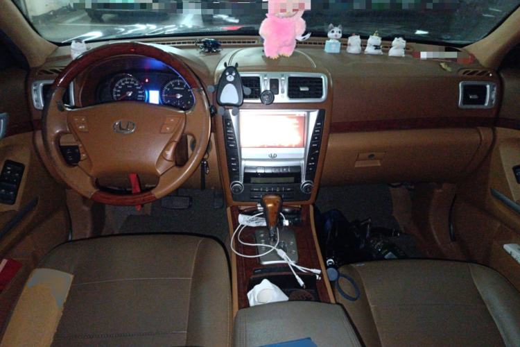 Used Huatai Boliger 2013 1.8T Automatic Two-Wheel Drive Zhihui Edition Center Console