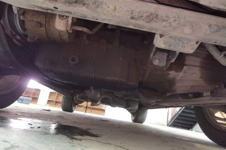 Used Huatai Boliger 2013 2.0T Manual Two-Wheel Drive ZhiZun Edition Chassis Front