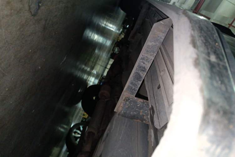 Used Huatai Boliger 2013 1.8T Automatic Two-Wheel Drive Zhihui Edition Chassis Front Right