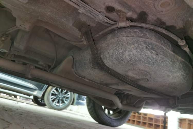 Used Huatai Boliger 2013 2.0T Manual Two-Wheel Drive ZhiZun Edition Chassis Rear Left